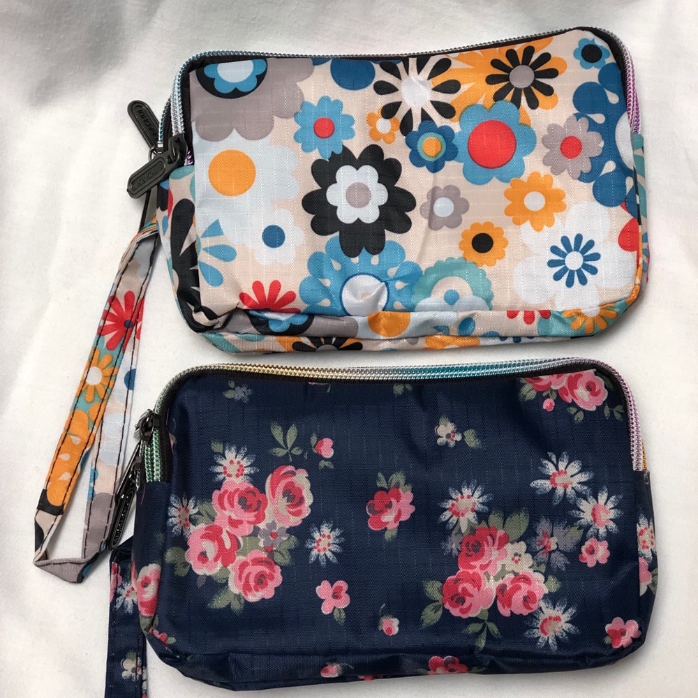 2x cosmetic bag pouch wristlet 3 zippers